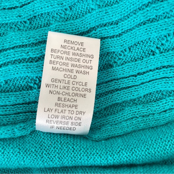 NY Collection Woman Teal Sweater Top Attached Collar & Silver Pendant Size 3X - Picture 10 of 12